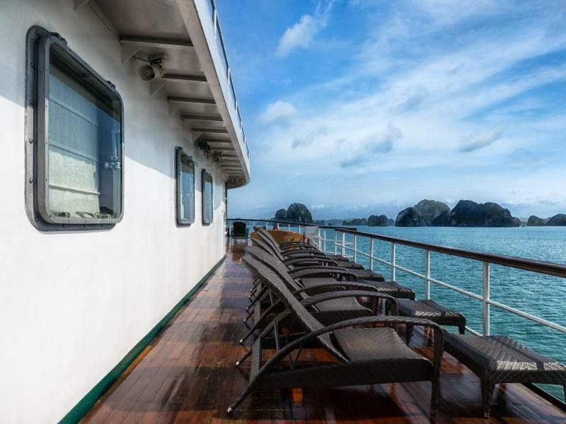 Emeraude Classic Cruises Hotel Hạ Long Ngoại thất bức ảnh