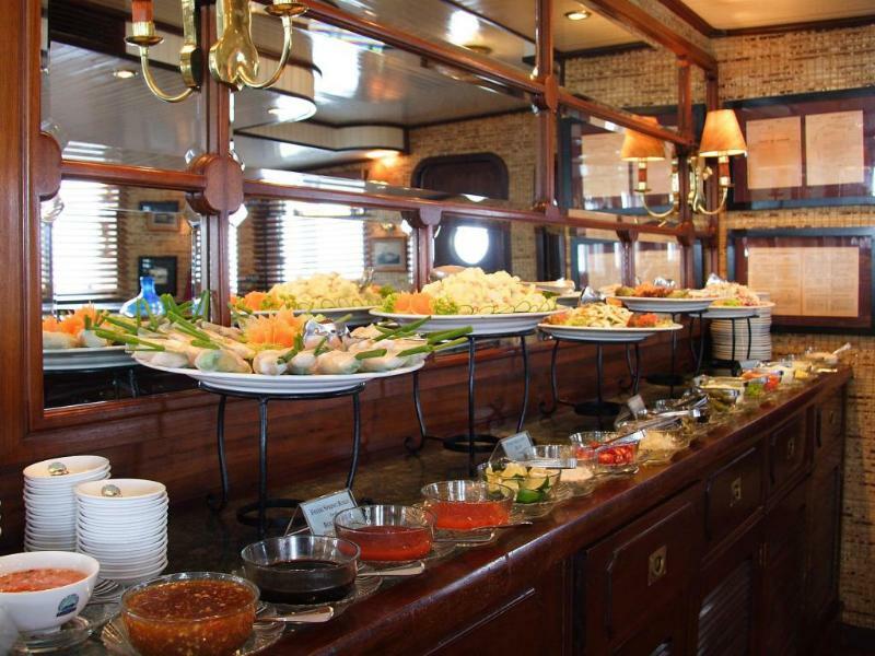Emeraude Classic Cruises Hotel Hạ Long Ngoại thất bức ảnh