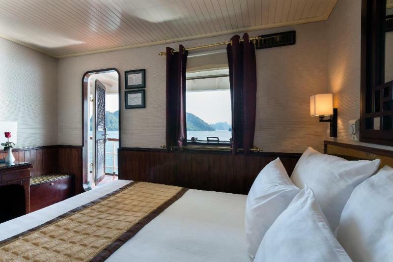 Emeraude Classic Cruises Hotel Hạ Long Ngoại thất bức ảnh